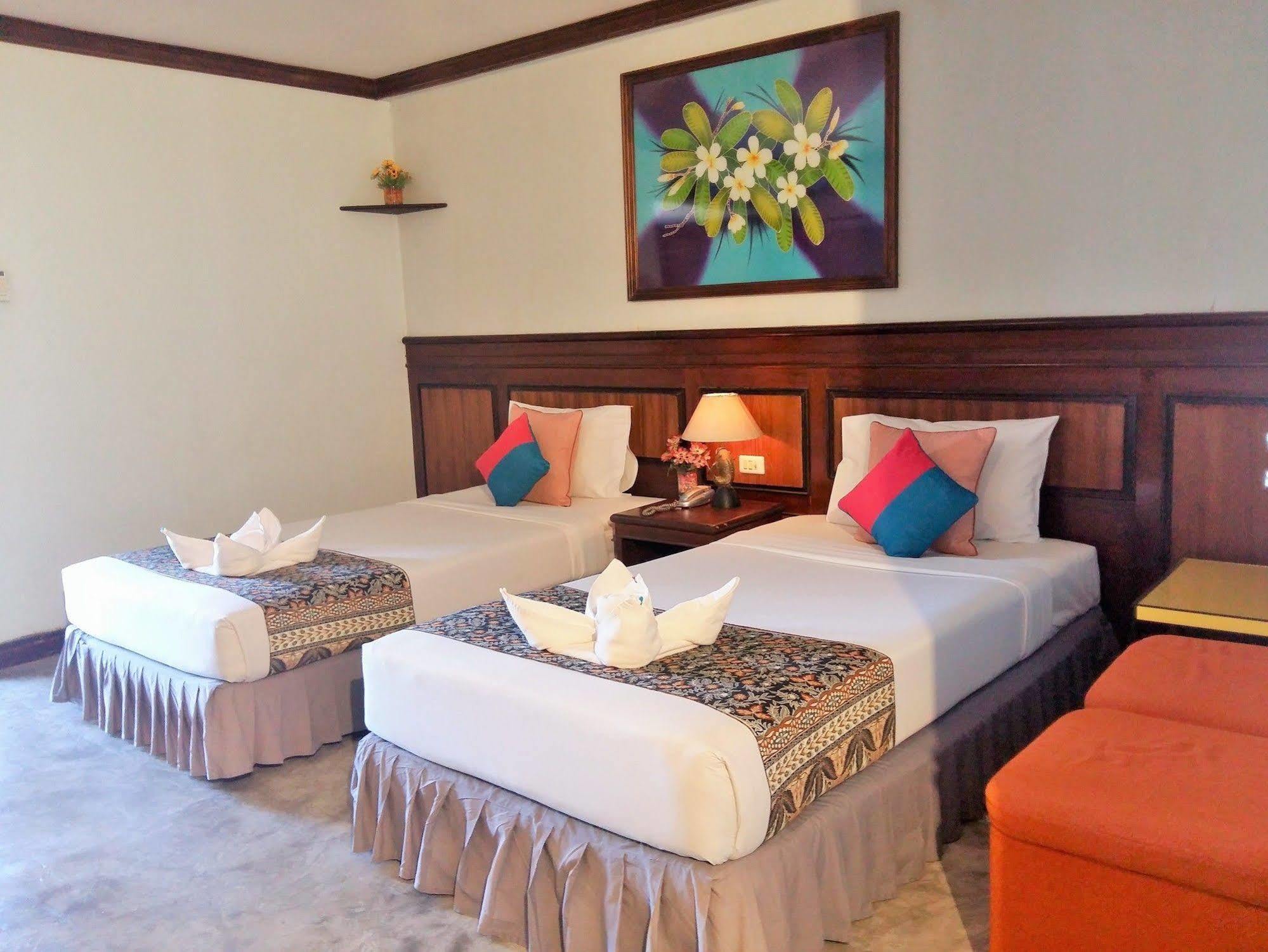 La Moon At Phuket - Sha Extra Plus Екстер'єр фото